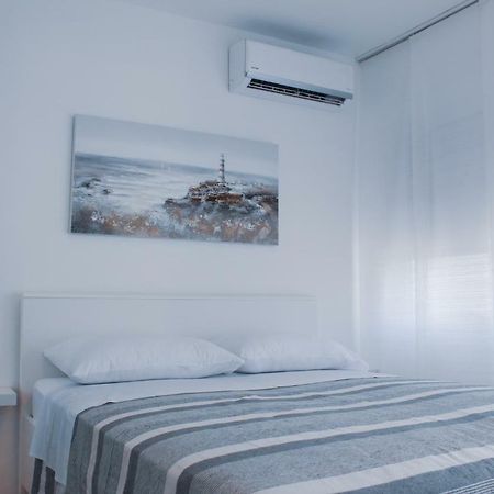 City Center Studio 4 Two Пула Екстер'єр фото