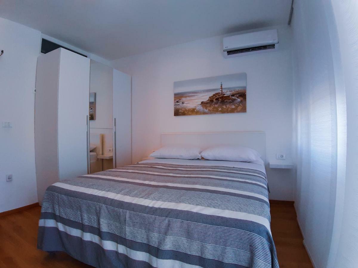 City Center Studio 4 Two Пула Екстер'єр фото